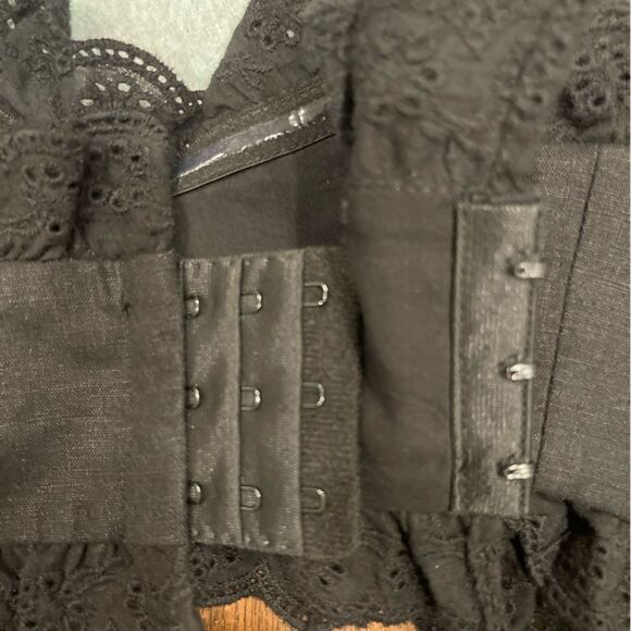 NEW Lovers + Friends Tracy Cropped Top In Black.Size M - Picture 6 of 11